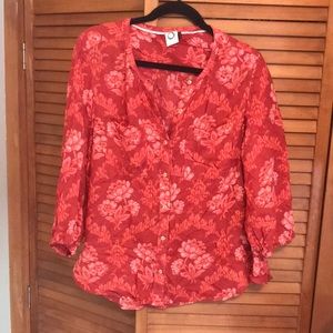 Beautiful pink button up